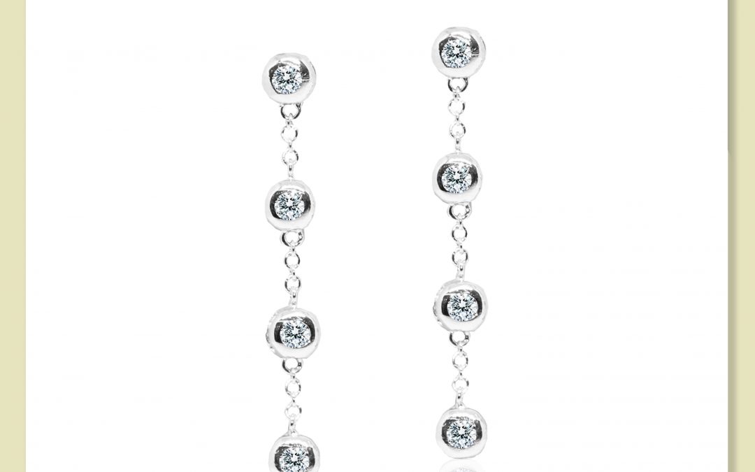 eClarity Dangling Diamond Earrings