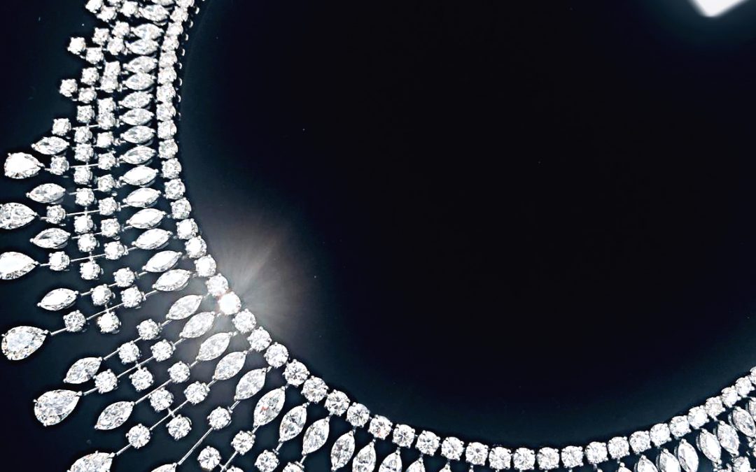 eClarity Exclusive Diamond Necklace