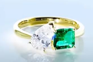 eClarity Bespoke Engagement Ring – Jade Plant in 18k Golden Ring Setting