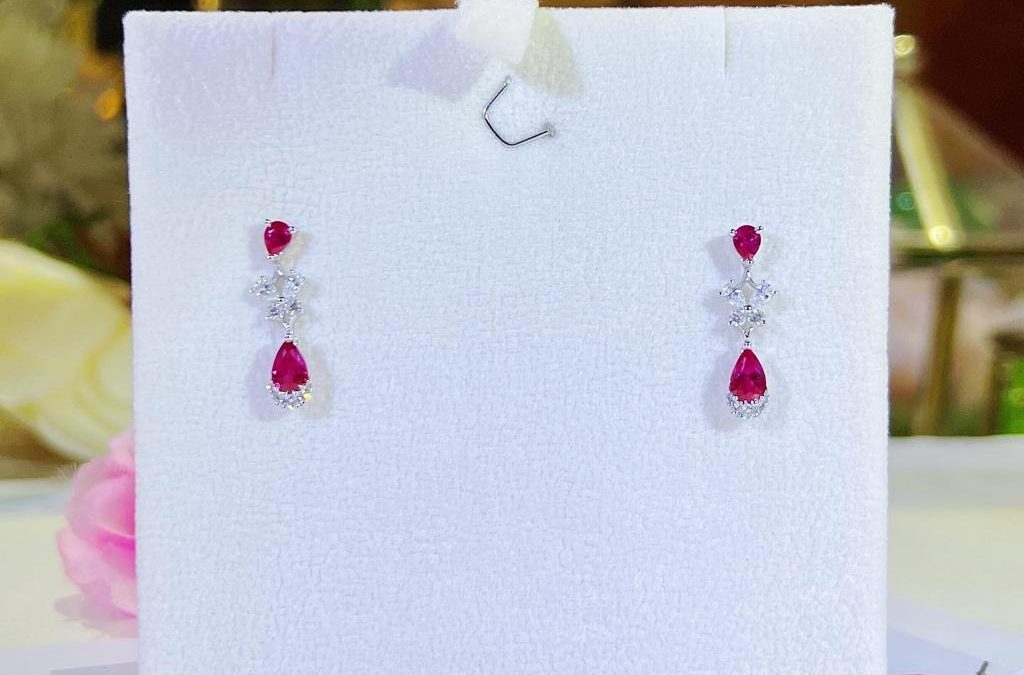 eClarity Bespoke Gemstones and Diamonds earrings